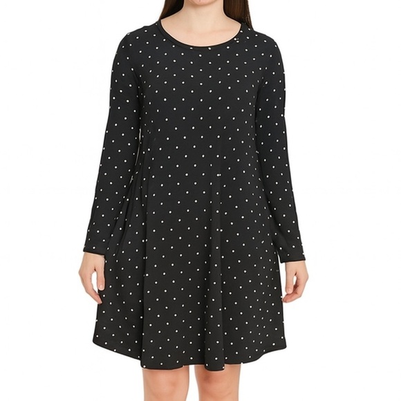 Old Navy Dresses & Skirts - Polka Dot Women’s Dress - Black and White